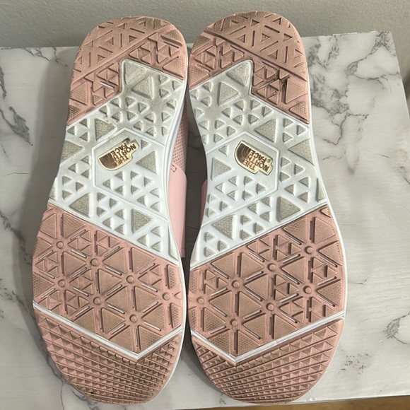 The North Face Pink shoes.Size 8 - Picture 5 of 6